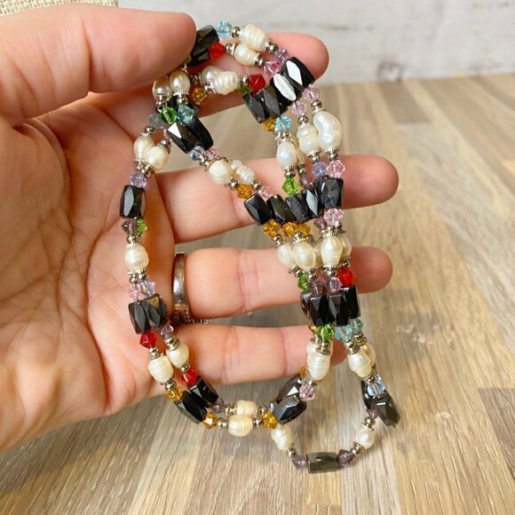 Multi Color Magnetic Beaded Necklace - Picture 7 of 7